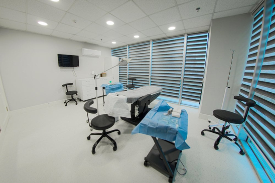 Slider image (2) Smile Hair Clinic